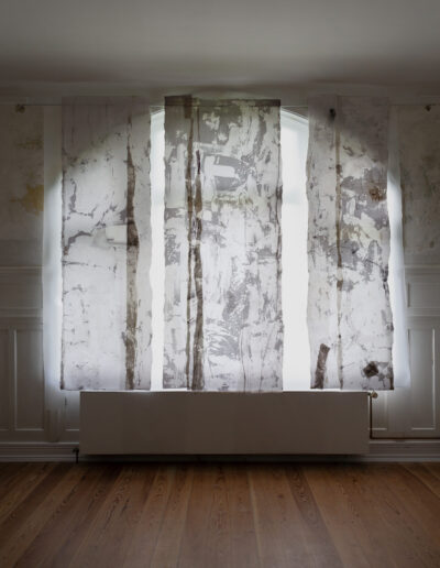 Maren Hansen, Ausstellung "Mäandern", Fensterzeichnung, Ansicht 2